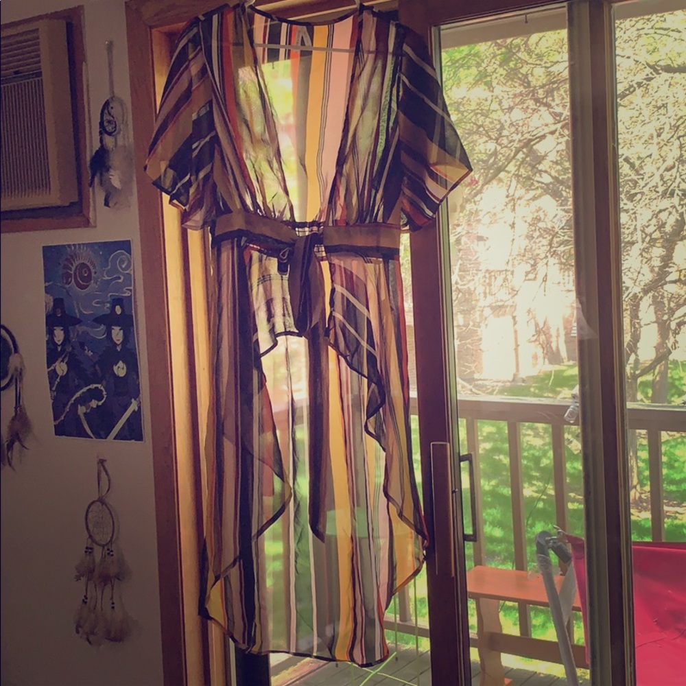 Cover-up, tie-up shawl